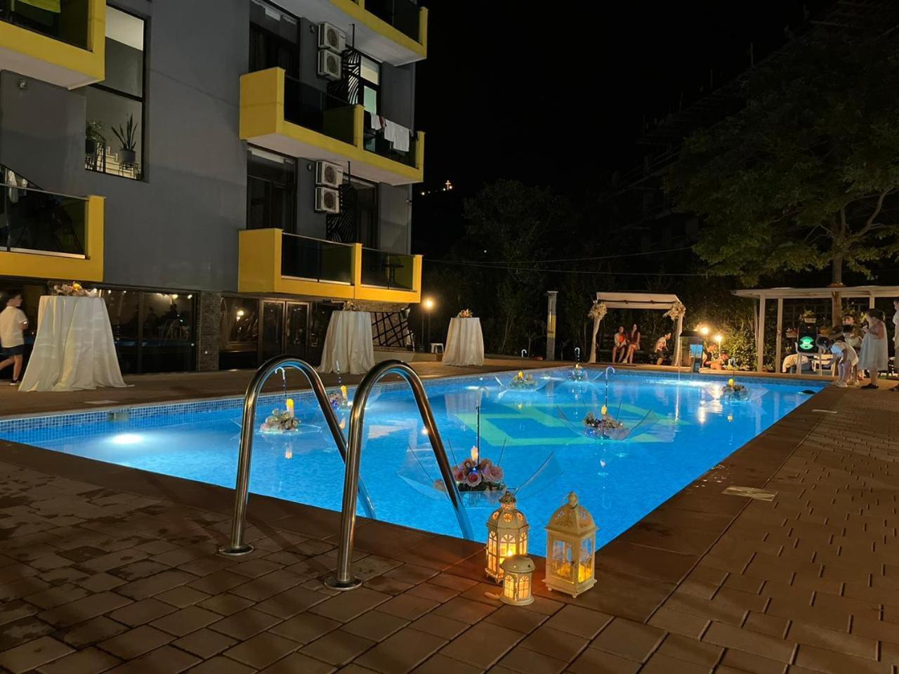 Casa Del Mar Hotel Квариати Екстериор снимка