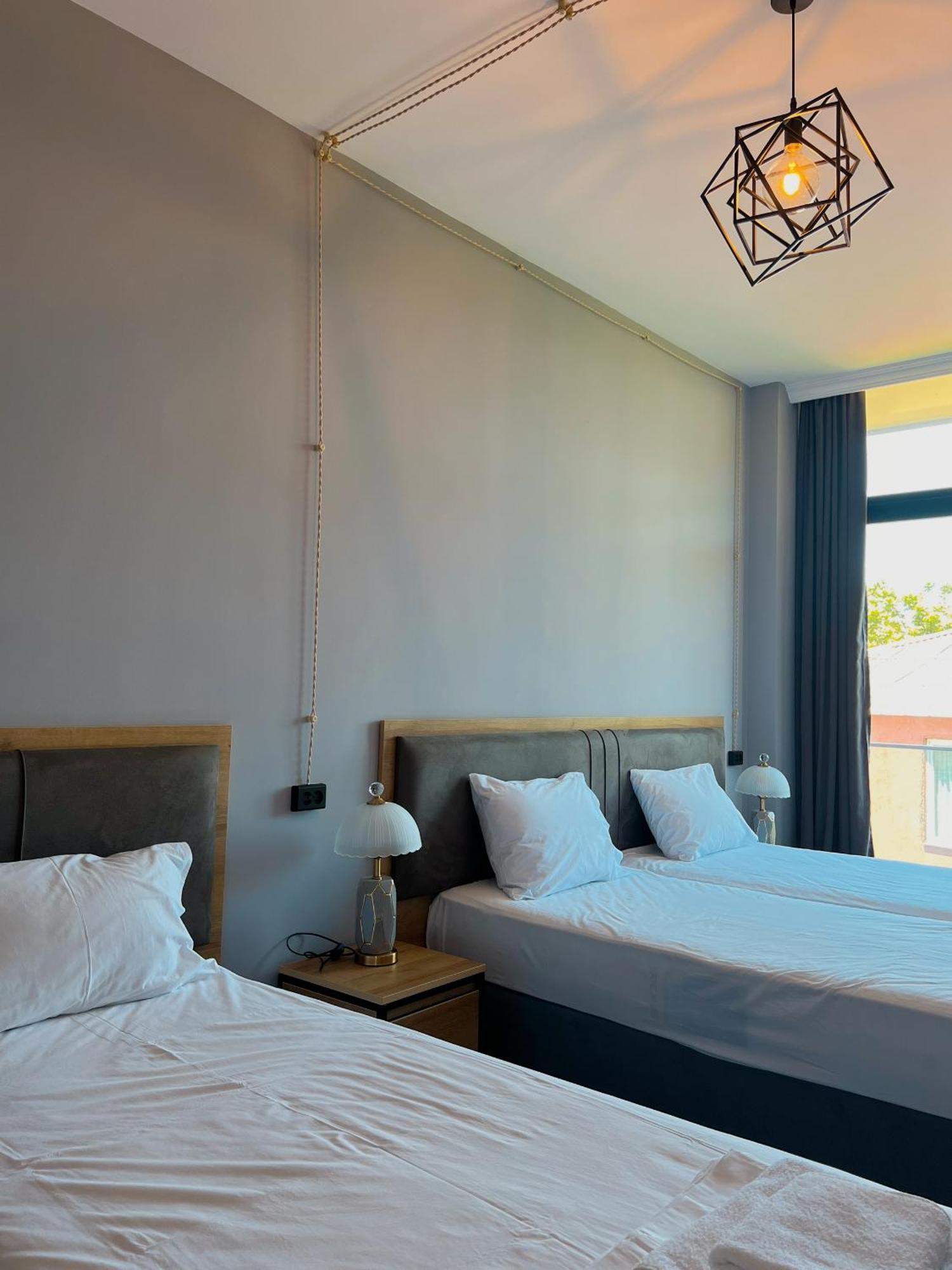 Casa Del Mar Hotel Квариати Екстериор снимка