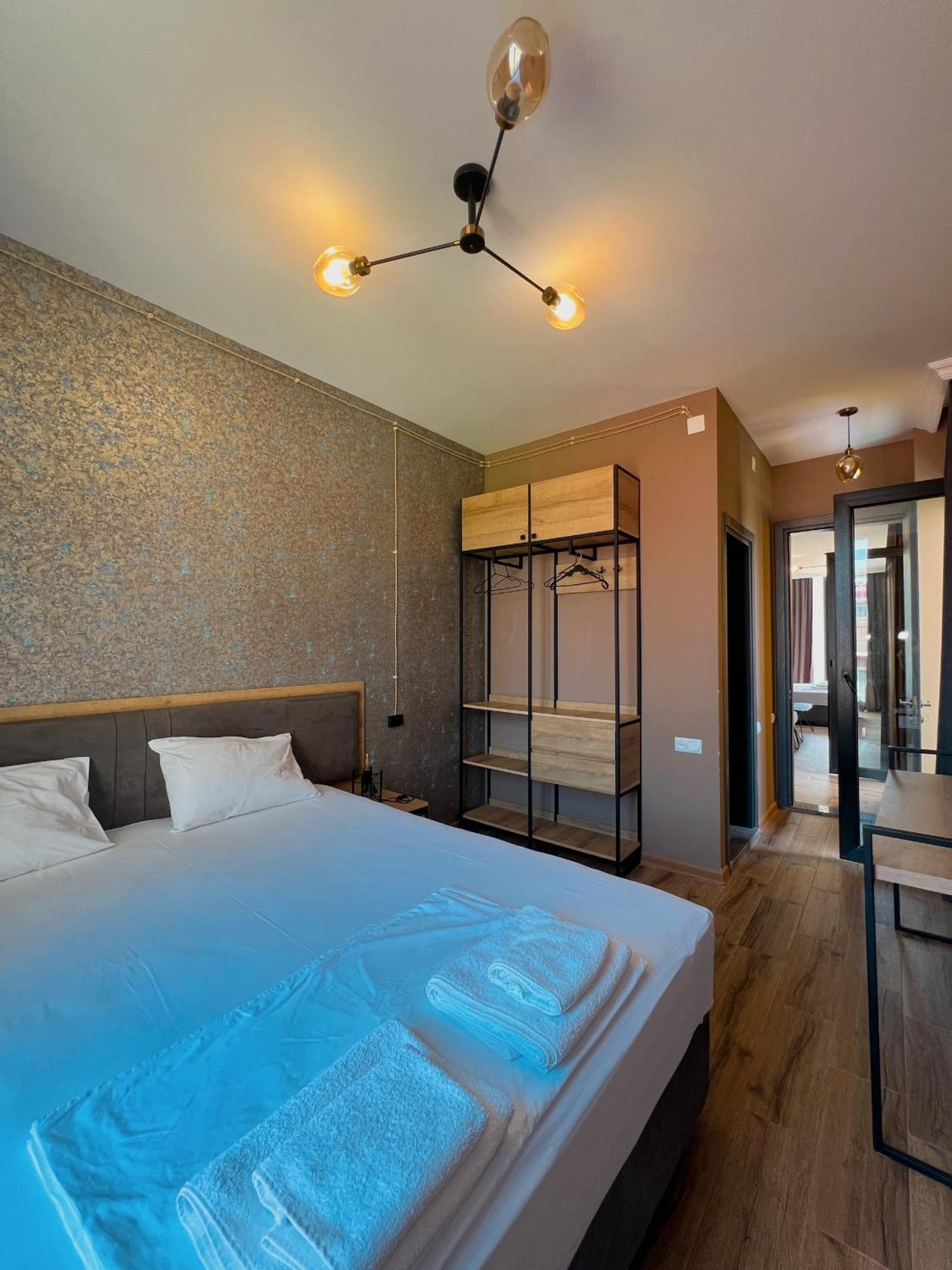 Casa Del Mar Hotel Квариати Екстериор снимка