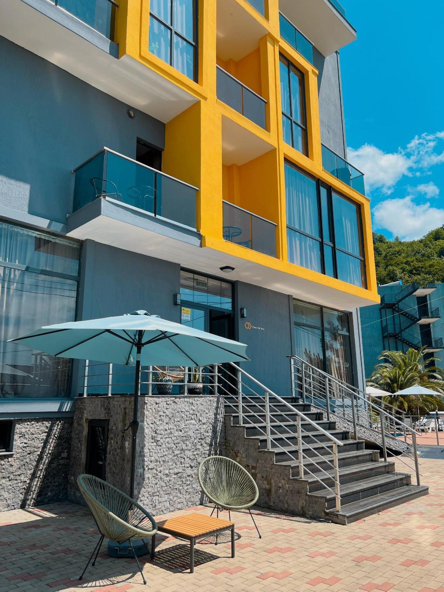 Casa Del Mar Hotel Квариати Екстериор снимка