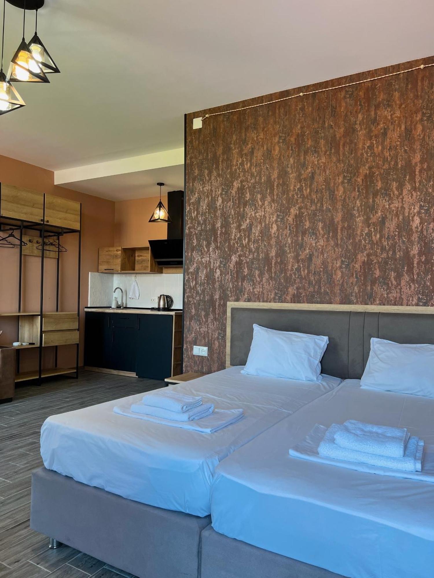 Casa Del Mar Hotel Квариати Екстериор снимка